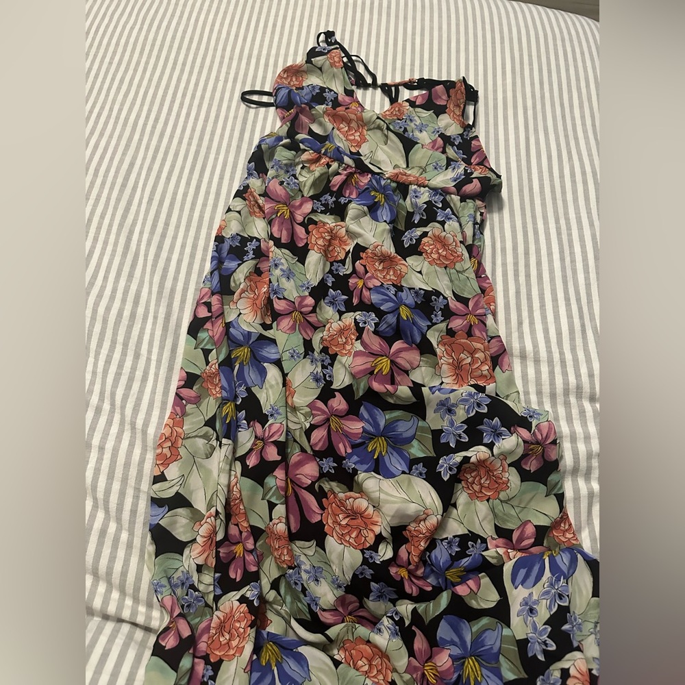 Long floral dress from forever 21 size small